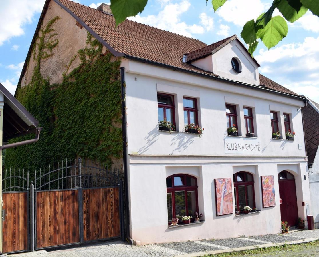 Bed and Breakfast Rychta Rataje nad Sazavou Экстерьер фото